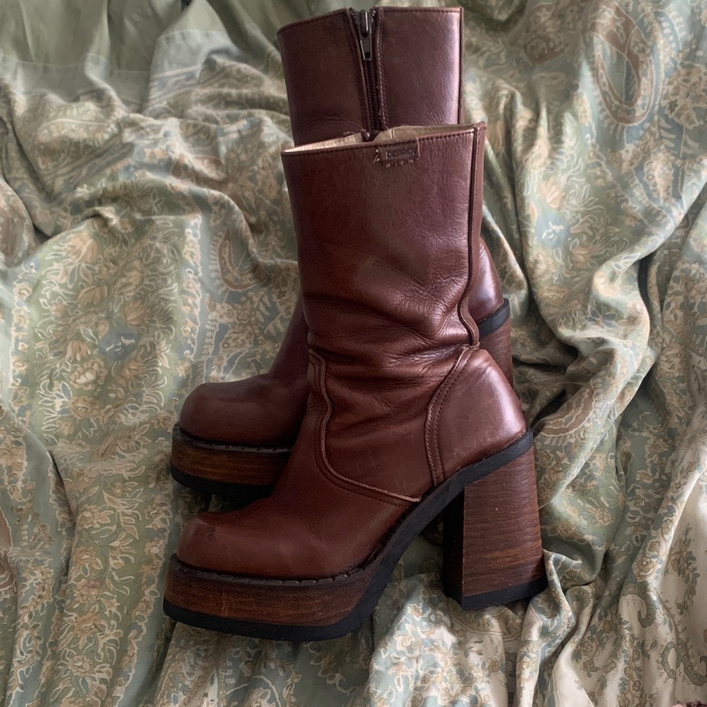 Vintage Destroy Brown Leather Platform Boots